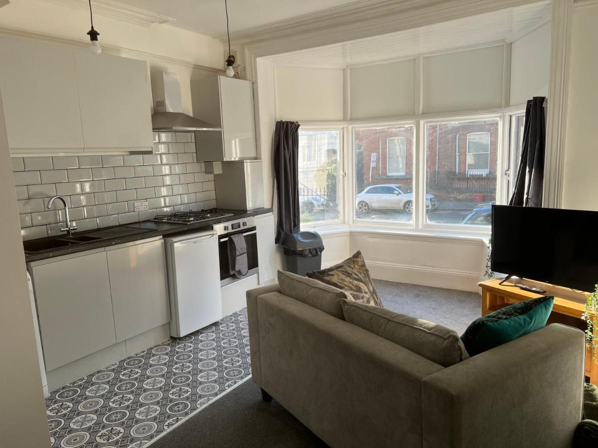Flat In Leamington Spa Town Centre Apartment Exterior photo